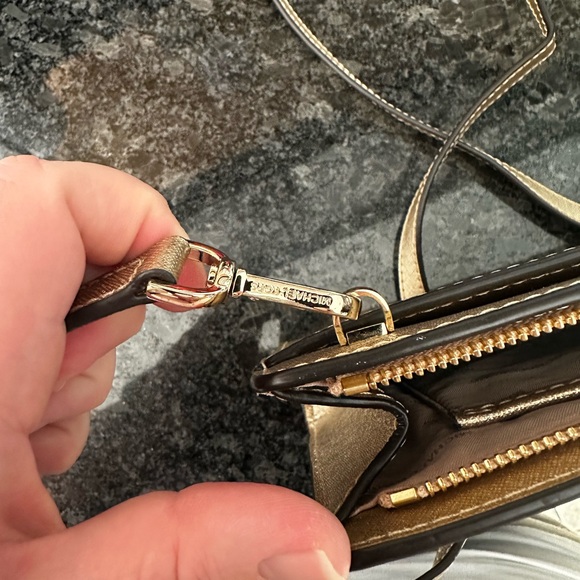 Michael Kors Metallic Gold Crossbody Bag - Picture 4 of 5